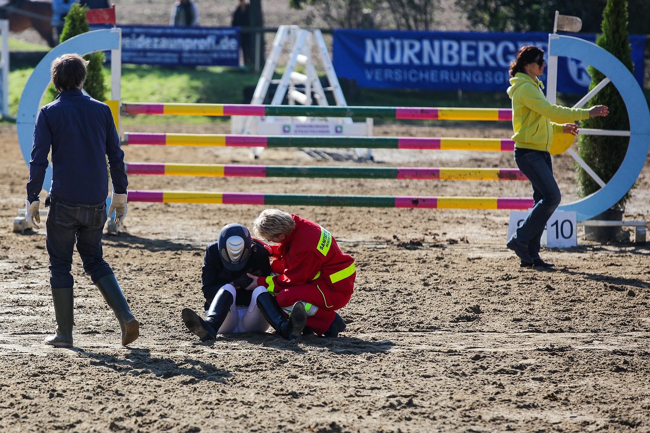 sports, accident, injury, emergency doctor, tournament, equestrian, danger, health, mission, first aid, help, helper, fracture, injury, first aid, first aid, first aid, first aid, first aid, helper